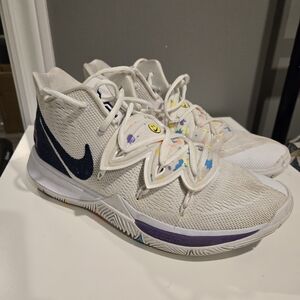 Nike Kyrie 7 White Multicolor Basketball Shoes with Paint-Splatter Detail